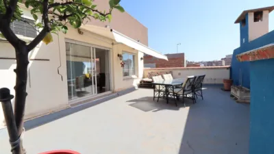 Ático en venta en Carrer de la Font Nova, Centre (Distrito Centre-Covadonga. Sabadell) de 299.000 €
