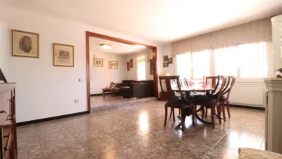 Casa en venta en Les Fonts, Les Fonts (Distrito Can Parellada-Les Fonts. Terrassa) de 795.000 €