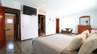 Casa en venta en Les Fonts, Les Fonts (Distrito Can Parellada-Les Fonts. Terrassa) de 795.000 €
