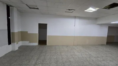 Local comercial en alquiler en Calle del Mercado, A Ponte (Ourense Capital) de 300 €<span>/mes</span>
