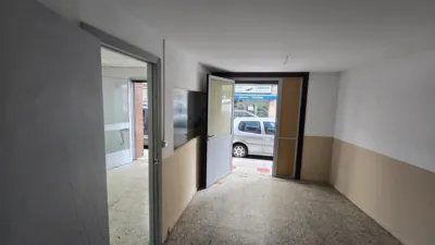 Local comercial en alquiler en Calle del Mercado, A Ponte (Ourense Capital) de 300 €<span>/mes</span>