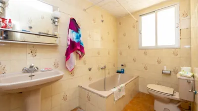 Semi-detached house on Calle de la Virgen photo 13