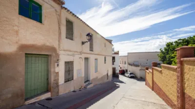 Semi-detached house on Calle de la Virgen photo 2