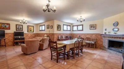 House on Mariana Pineda Street photo 44