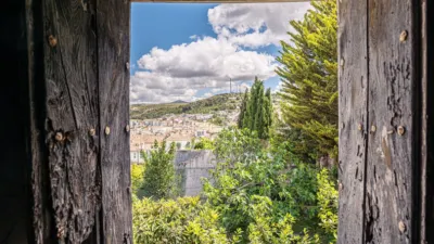House on Calle Real photo 52