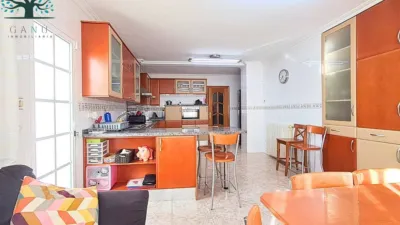 Duplex in the Town Centre photo 11