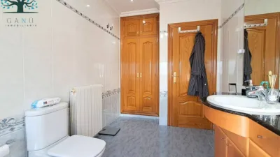 Duplex in the Town Centre photo 33