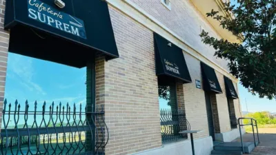 Local comercial en alquiler en Plaza de Enrique Granados - Vista 4