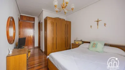 Apartment on Calle José Miguel de Barandiarán, Ayerbe photo 11