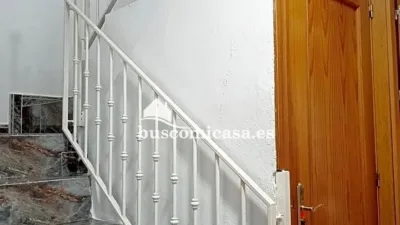 Chalet on Calle Parras photo 9