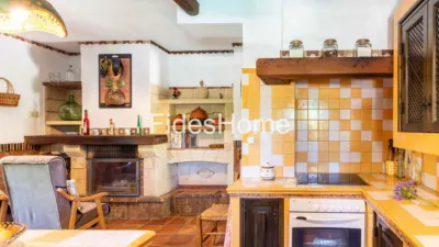 Chalet on Xff4+98C Acequias Street photo 13