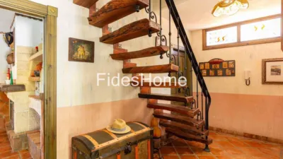 Chalet on Xff4+98C Acequias Street photo 15