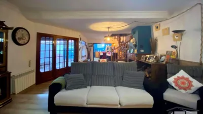 Chalet en venta en Luceni, Luceni de 200.000 €