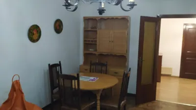 Habitación en alquiler en Calle del Monasterio de Carracedo, Zona Alta (Ponferrada) de 200 €<span>/mes</span>