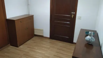 Habitación en alquiler en Calle del Monasterio de Carracedo, Zona Alta (Ponferrada) de 200 €<span>/mes</span>