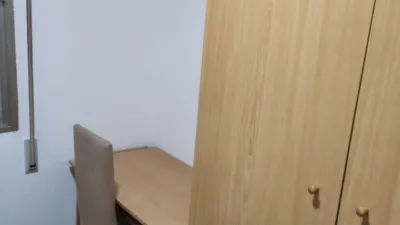 Habitación en alquiler en Calle del Monasterio de Carracedo, Zona Alta (Ponferrada) de 200 €<span>/mes</span>