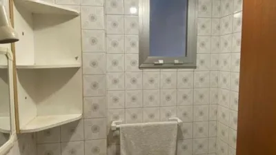 Habitación en alquiler en Calle del Monasterio de Carracedo, Zona Alta (Ponferrada) de 200 €<span>/mes</span>