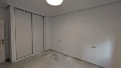 Piso en alquiler en Calle de Isaac Peral, Centro (Linares) de 600 €<span>/mes</span>