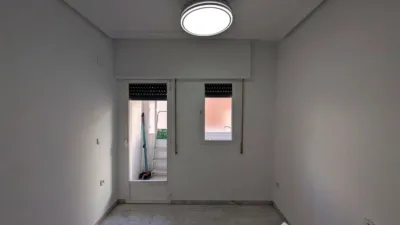 Piso en alquiler en Calle de Isaac Peral, Centro (Linares) de 600 €<span>/mes</span>