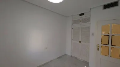 Piso en alquiler en Calle de Isaac Peral, Centro (Linares) de 600 €<span>/mes</span>