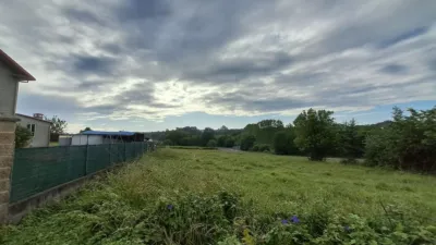 Terreno en venta en Rúa Areosa - Más