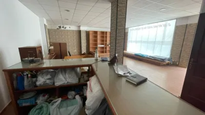 Local comercial en venta en Calle Río Mandeo, 5 - Mehr