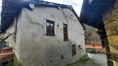 Terraced house on Calle Lg Caleao, No. 140 photo 6