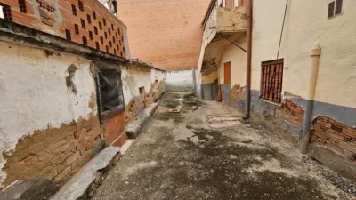 Chalet en venta en Avenida de Santa Bárbara, cerca de Calle de los Esparteros, Santa Bárbara (Toledo Capital) de 199.500 €