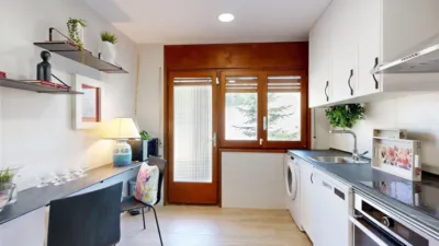 Chalet en venta en Avenida La Jota, 19, Casetas-Garrapinillos-Monzalbarba (Zaragoza Capital) de 550.000 €