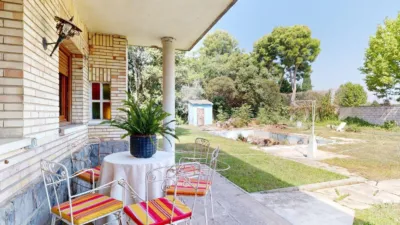Chalet en venta en Avenida La Jota, 19, Casetas-Garrapinillos-Monzalbarba (Zaragoza Capital) de 550.000 €