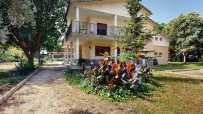 Chalet en venta en Avenida La Jota, 19, Casetas-Garrapinillos-Monzalbarba (Zaragoza Capital) de 550.000 €