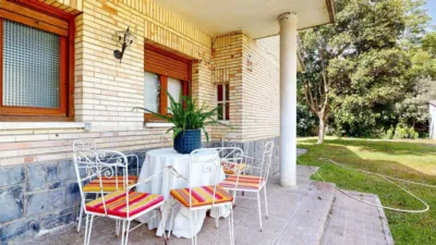 Chalet en venta en Avenida La Jota, 19, Casetas-Garrapinillos-Monzalbarba (Zaragoza Capital) de 550.000 €