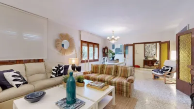 Chalet en venta en Avenida La Jota, 19, Casetas-Garrapinillos-Monzalbarba (Zaragoza Capital) de 550.000 €