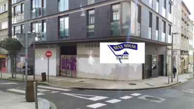 Local comercial en alquiler en Plaza de Galicia - Vista 2