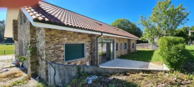 House for sale in Santa Comba photo 3