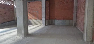 Local comercial en alquiler en Restollal - Más