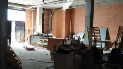 Local comercial en alquiler en Zona Milladoiro - Més
