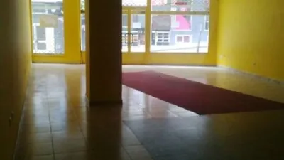 Local comercial en alquiler en Ensanche - Vista 2