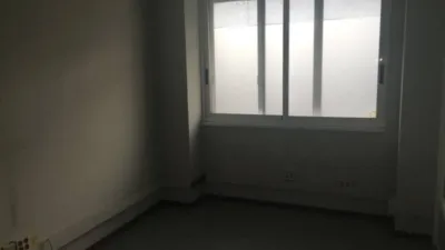 Local comercial en alquiler en Ensanche - Vista 4