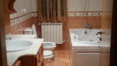 Semi-detached house in Figueiras photo 8