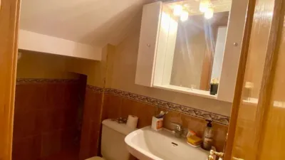 Casa adosada en venta en Calle de Hernando Díaz, Calzada de Calatrava de 145.000 €