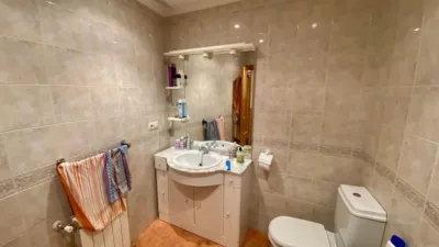 Casa adosada en venta en Calle de Hernando Díaz, Calzada de Calatrava de 145.000 €
