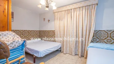 Chalet in C-. General Alaminos photo 17