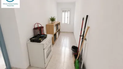 Top-floor apartment in Estació del Nord photo 7