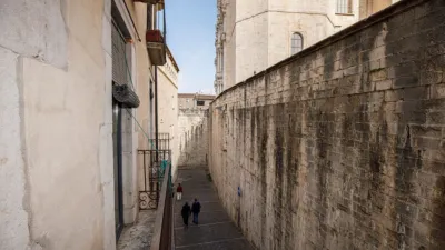 Piso en alquiler en Carrer Catedral, Barri Vell (Girona Capital) de 1.800 €<span>/mes</span>