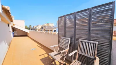 Chalet en venta en Calle de la Pinta, Núcleo (San Pedro del Pinatar) de 499.900 €