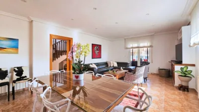 Chalet en venta en Calle de la Pinta, Núcleo (San Pedro del Pinatar) de 499.900 €