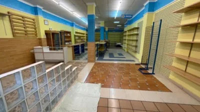 Local comercial en venta en El Pilar - Vista 2