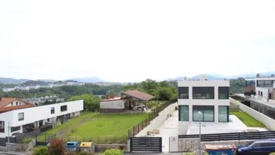 Chalet en alquiler en Camino de Kañueta, Añorga-Zubieta (San Sebastián - Donostia) de 2.500 €<span>/mes</span>