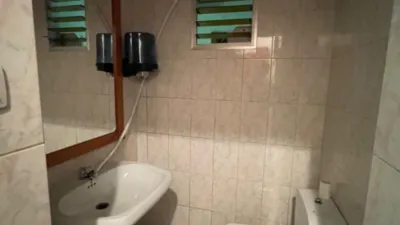 Local comercial en venta en Ensanche-Franciscanos - Vista 2